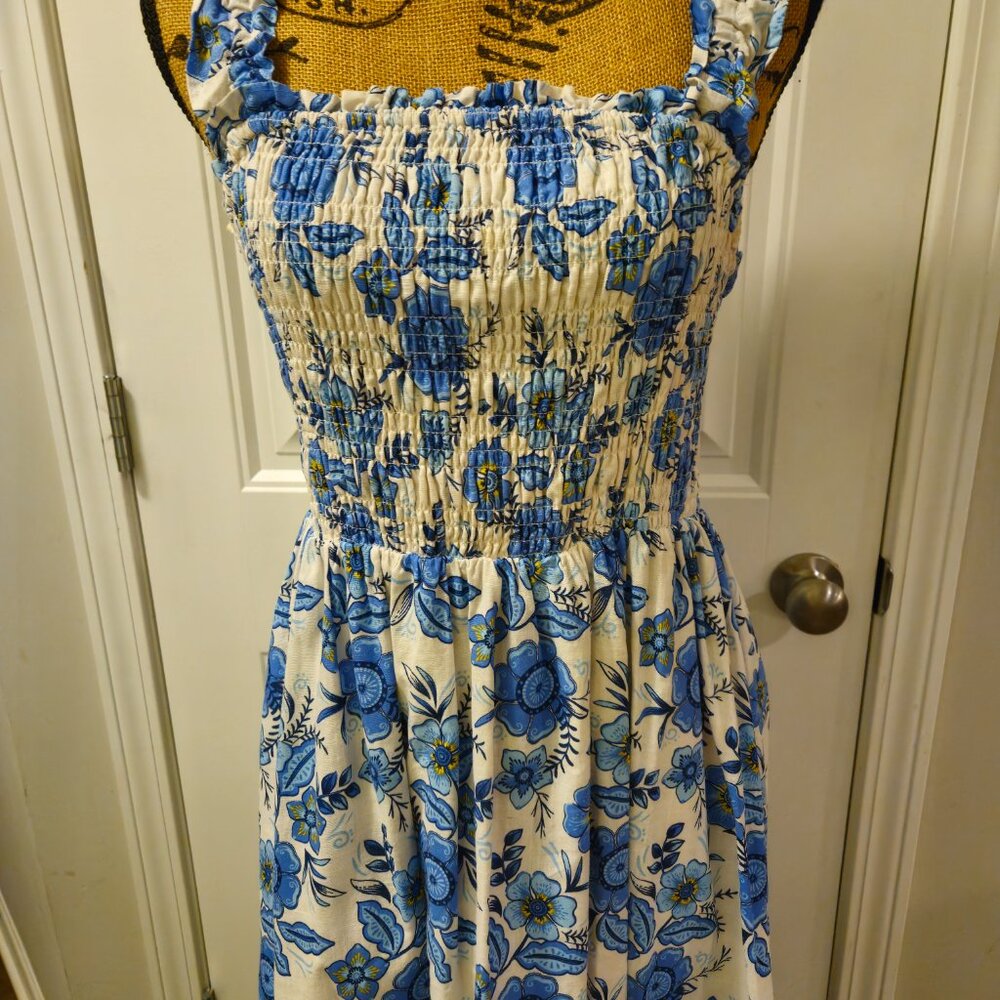 *SOLD*Haute Hippie Midi Blue Floral Dress Size 4 - Picture 2 of 13